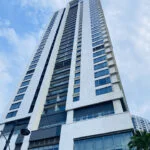 Shangri-La Hotel Colombo while painting by HEIGHTSWORK